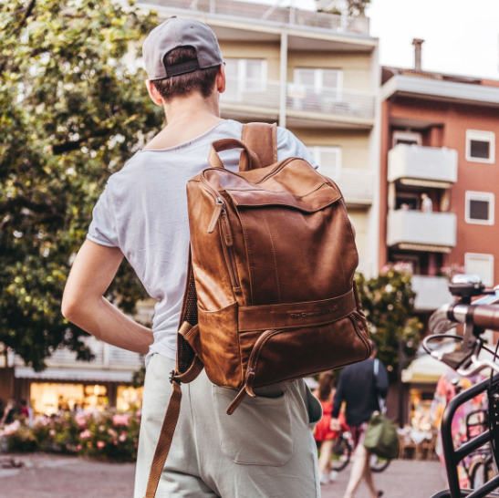 Rucksack aus Leder in Cognac - leder-accessoires.com