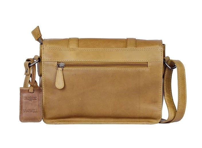 Umhängetasche aus Leder in Cognac mit Überschlag und Magnetverschluss - leder-accessoires.com
