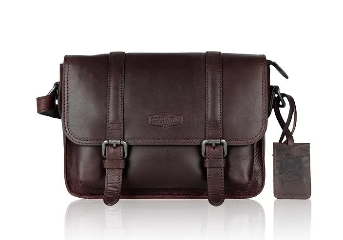 Umhängetasche aus Leder in Braun mit Überschlag und Magnetverschluss - leder-accessoires.com