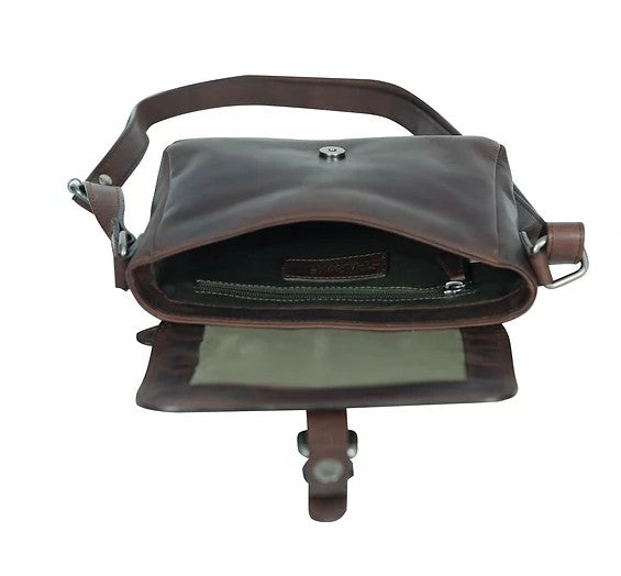 Umhängetasche aus Leder in Braun mit Überschlag und Magnetverschluss - leder-accessoires.com