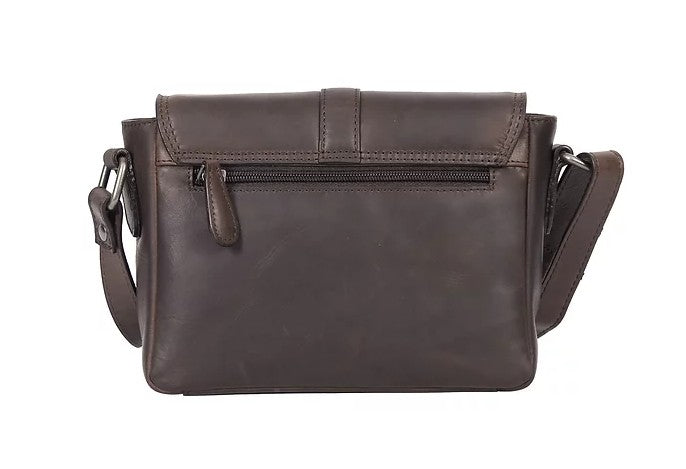 Umhängetasche aus Leder in Braun mit Überschlag und Magnetverschluss - leder-accessoires.com