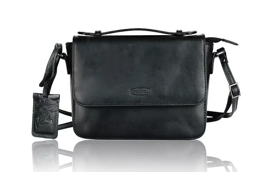 Umhängetasche aus Leder in Schwarz mit Überschlag und Kurzgriff - leder-accessoires.com