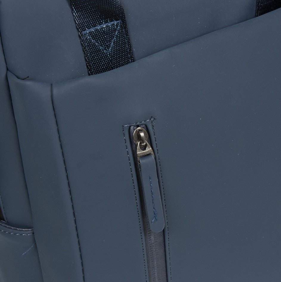 Laptoprucksack 9L in Marine|Blau mit verschweißten Reißverschlüssen - leder-accessoires.com