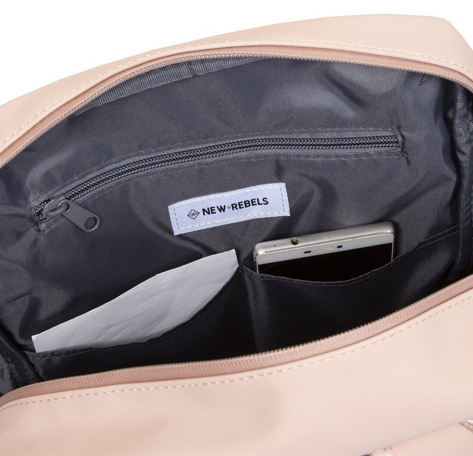 Laptoprucksack 9L in Rose mit verschweißten Reißverschlüssen - leder-accessoires.com
