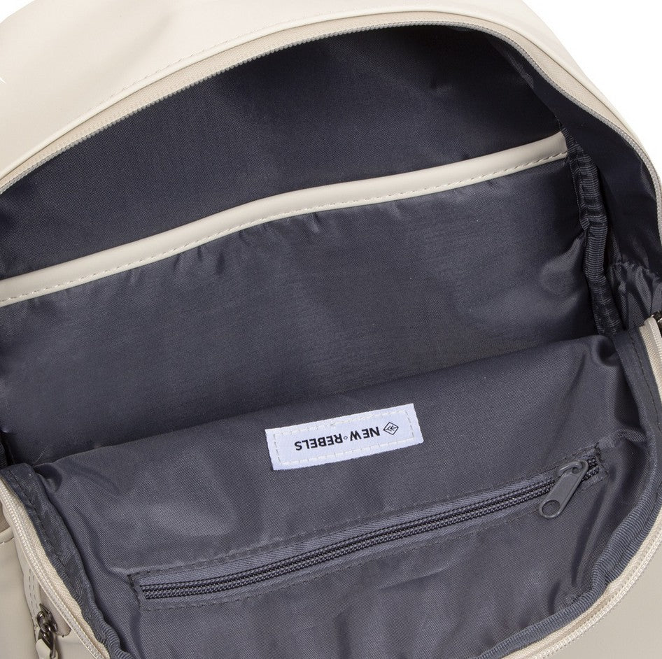 Rucksack 11L in Beige mit Vortasche - leder-accessoires.com