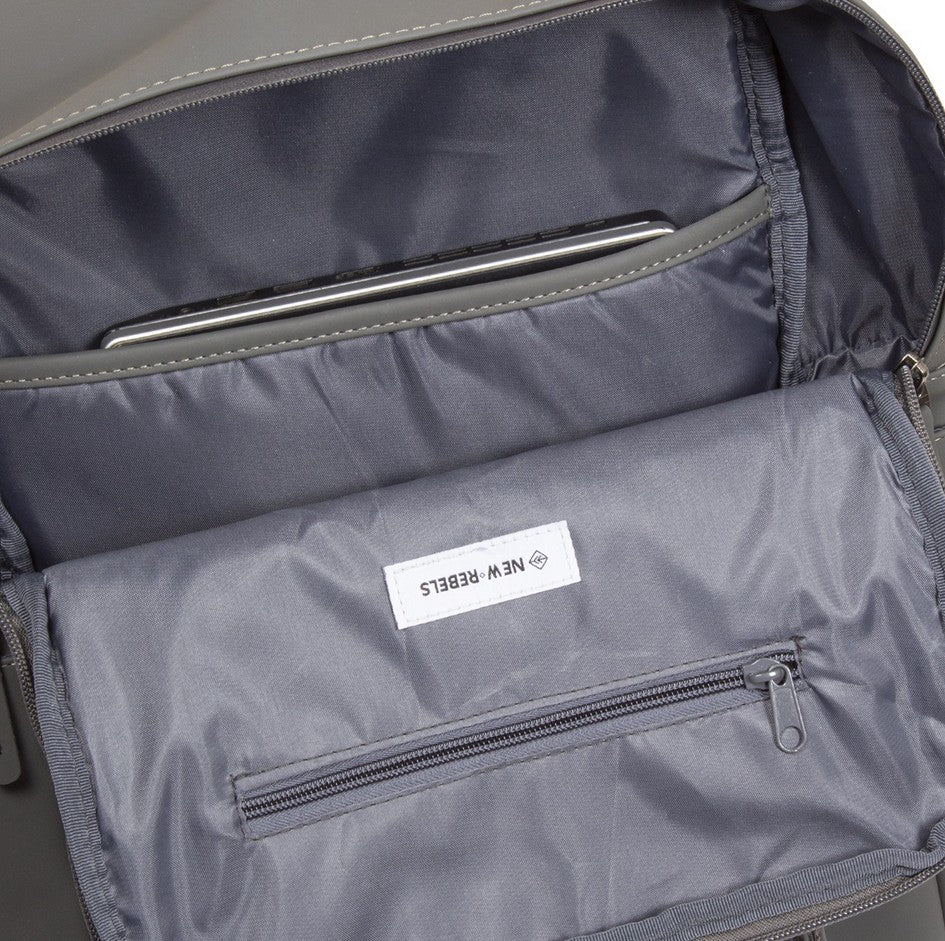 Laptoprucksack 12L in Grau mit Kurzgriff als Tasche - leder-accessoires.com