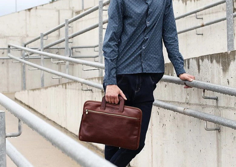 Businesstasche aus Leder in Cognac mit Reißverschluss und Vorfach - leder-accessoires.com