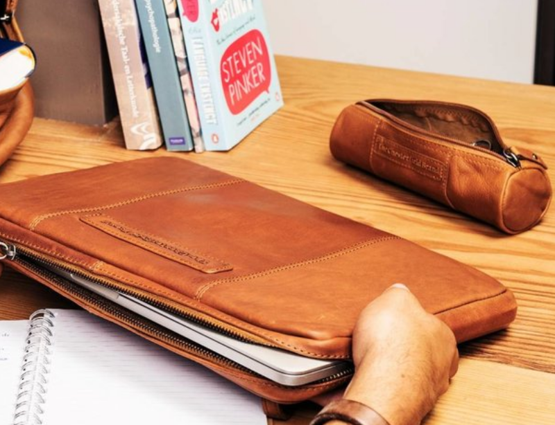 Laptophülle Cognac 14 " aus Leder - leder-accessoires.com
