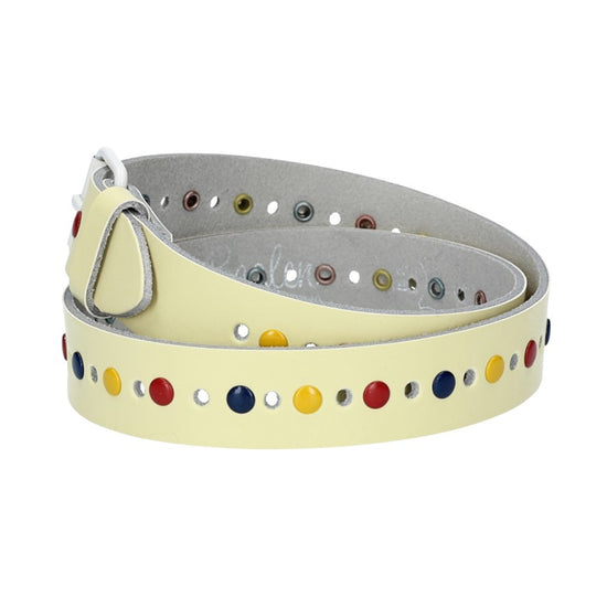 Ledergürtel Kids 25mm in Hellgelb mit durchgehender Lochung, bunten Nieten und weißer Rollschließe - leder-accessoires.com