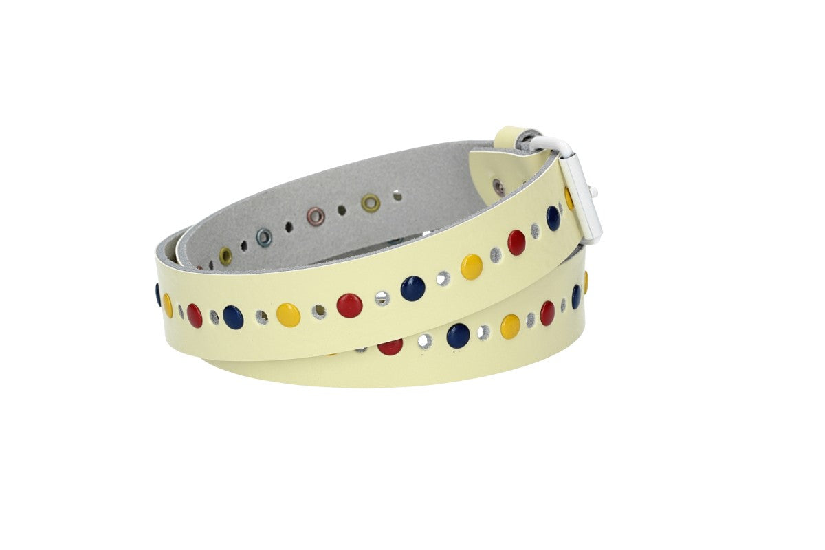 Ledergürtel Kids 25mm in Hellgelb mit durchgehender Lochung, bunten Nieten und weißer Rollschließe - leder-accessoires.com