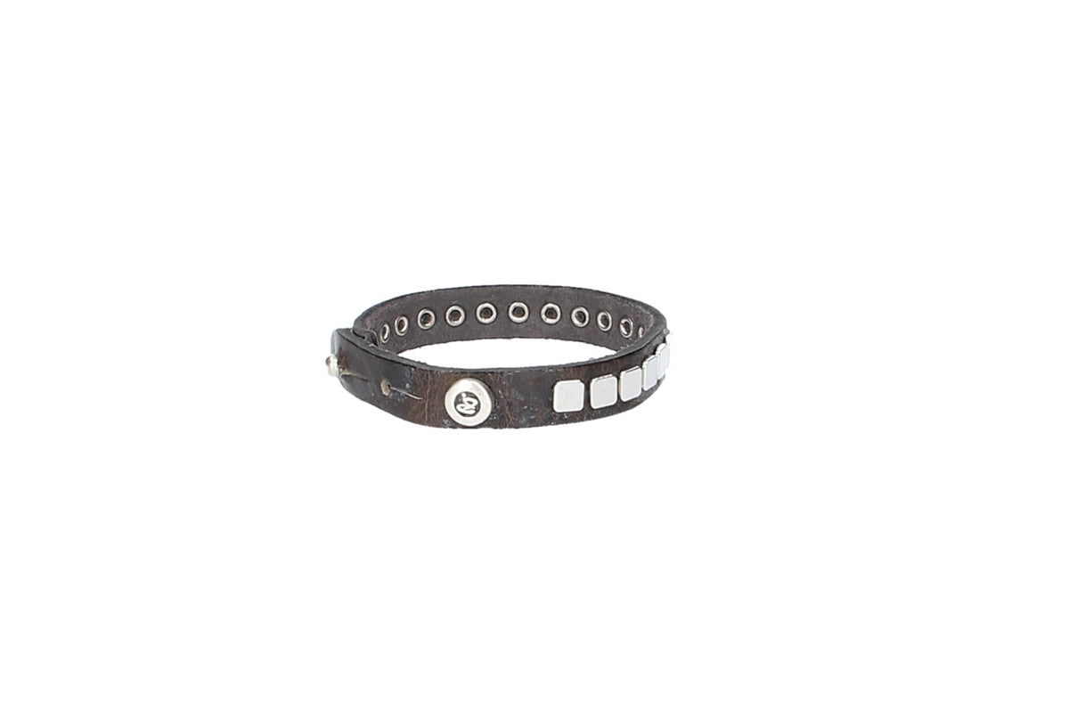 Armband Braun mit Nieten aus Leder - leder-accessoires.com